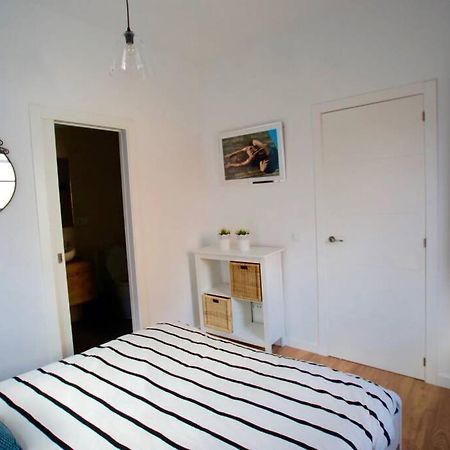 Lovely Flat Fira Mwc 오스피탈레트 데 요브레가트 외부 사진