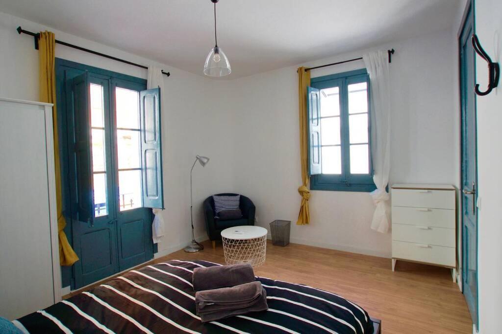 Lovely Flat Fira Mwc 오스피탈레트 데 요브레가트 외부 사진