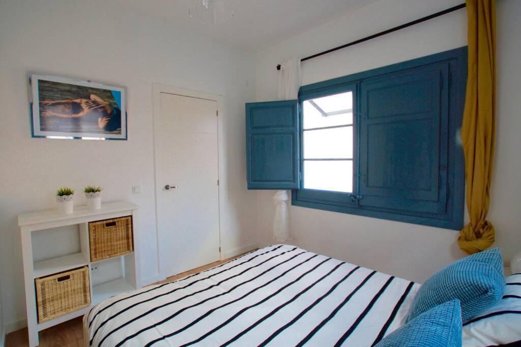 Lovely Flat Fira Mwc 오스피탈레트 데 요브레가트 외부 사진